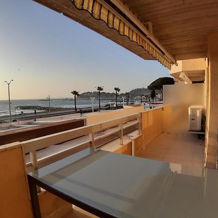 Appartement Cavalaire Face A La Mer Exterior foto